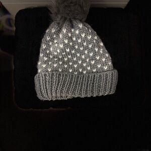 LC Lauren Conrad Light Gray Knit Beanie